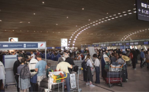 Airports crowed with travelers 